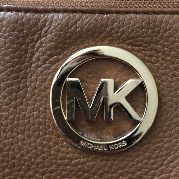 Michael Kors Brown Crossbody - Picture 5 of 8